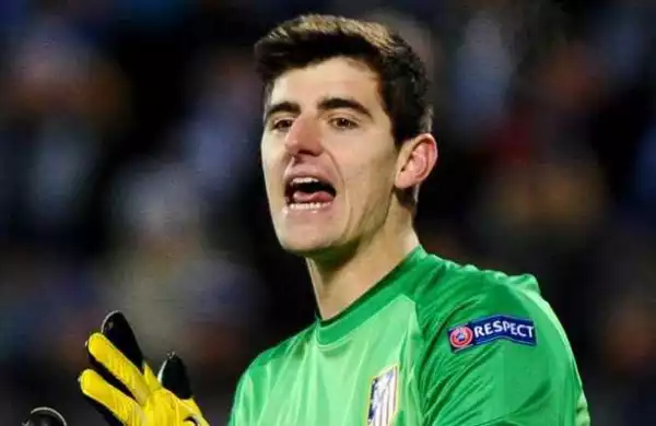 Chelsea’s collapse was caused by players, not Mourinho – Courtois